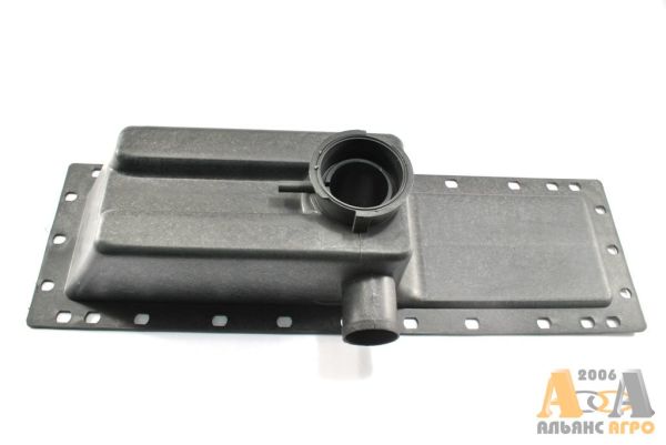 Бак (кришка) радіатора верхній 70П-1301055 (РЗТ) Бак (кришка) радіатора верхній 70П-1301055 (РЗТ)